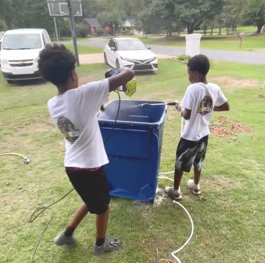 Bin Fresh team at work